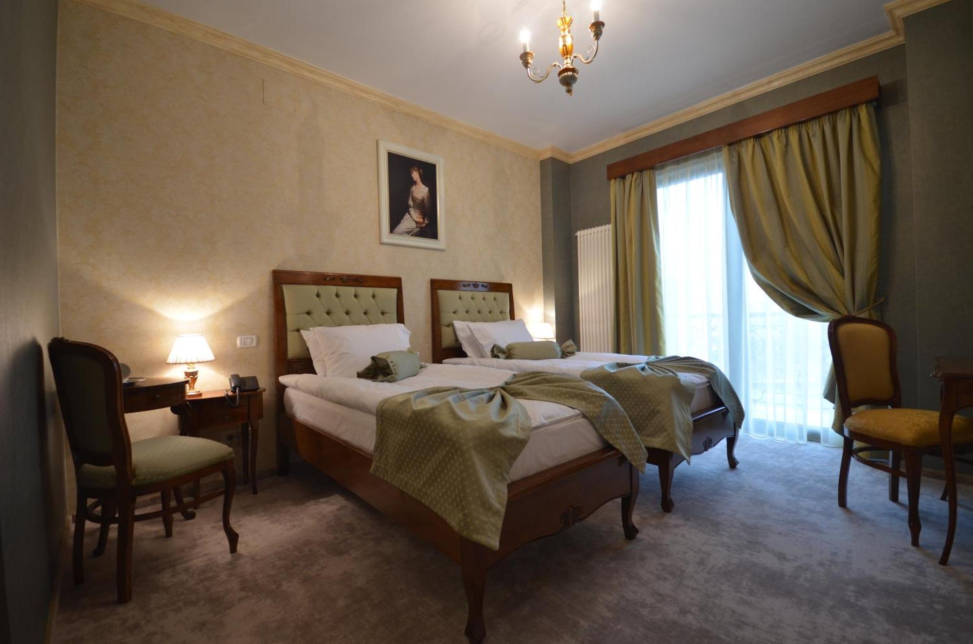 The Arlington Boutique Hotel Craiova Oda fotoğraf