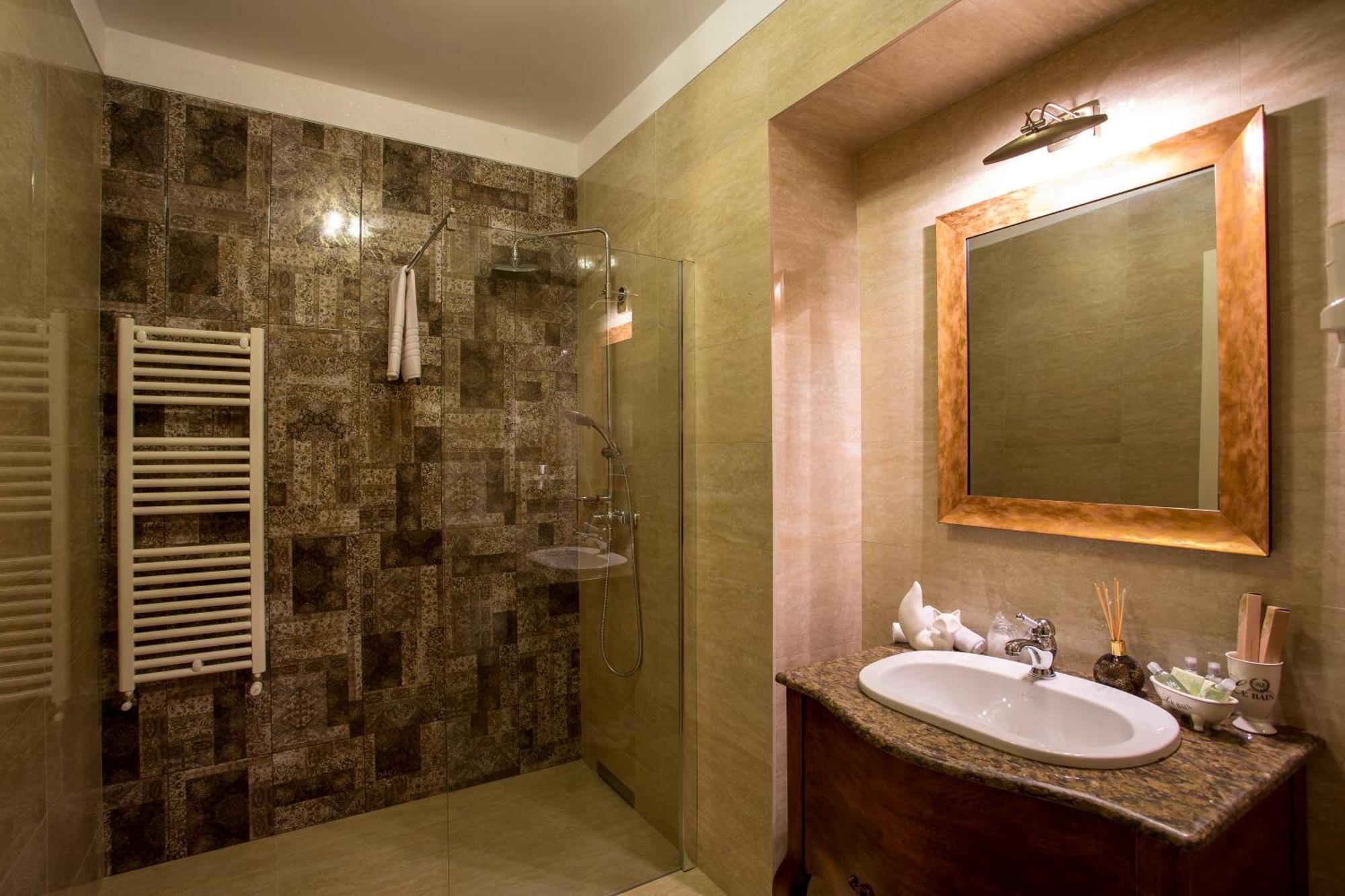 The Arlington Boutique Hotel Craiova Oda fotoğraf