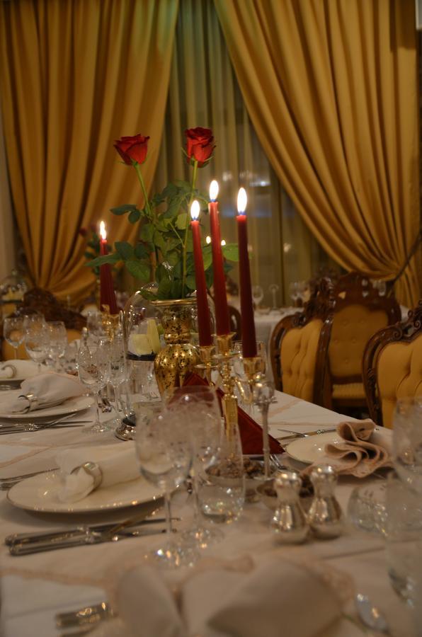 The Arlington Boutique Hotel Craiova Dış mekan fotoğraf
